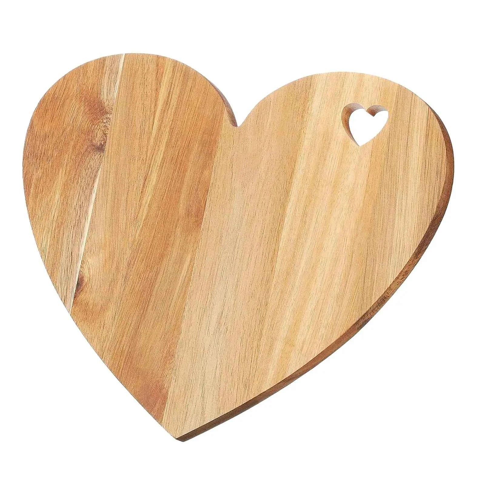 Planche à découper forme de coeur en bois  d'acacia