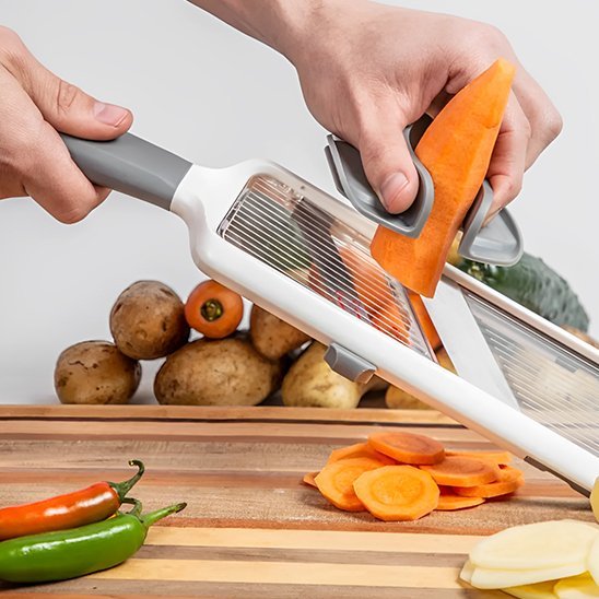 Coupe legumes carottes courgette