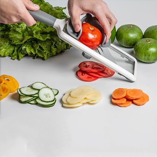 Coupe legumes tomates radis